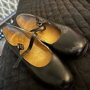 Girls Folklorico / Folkloric size 13 dance shoes Flamenco